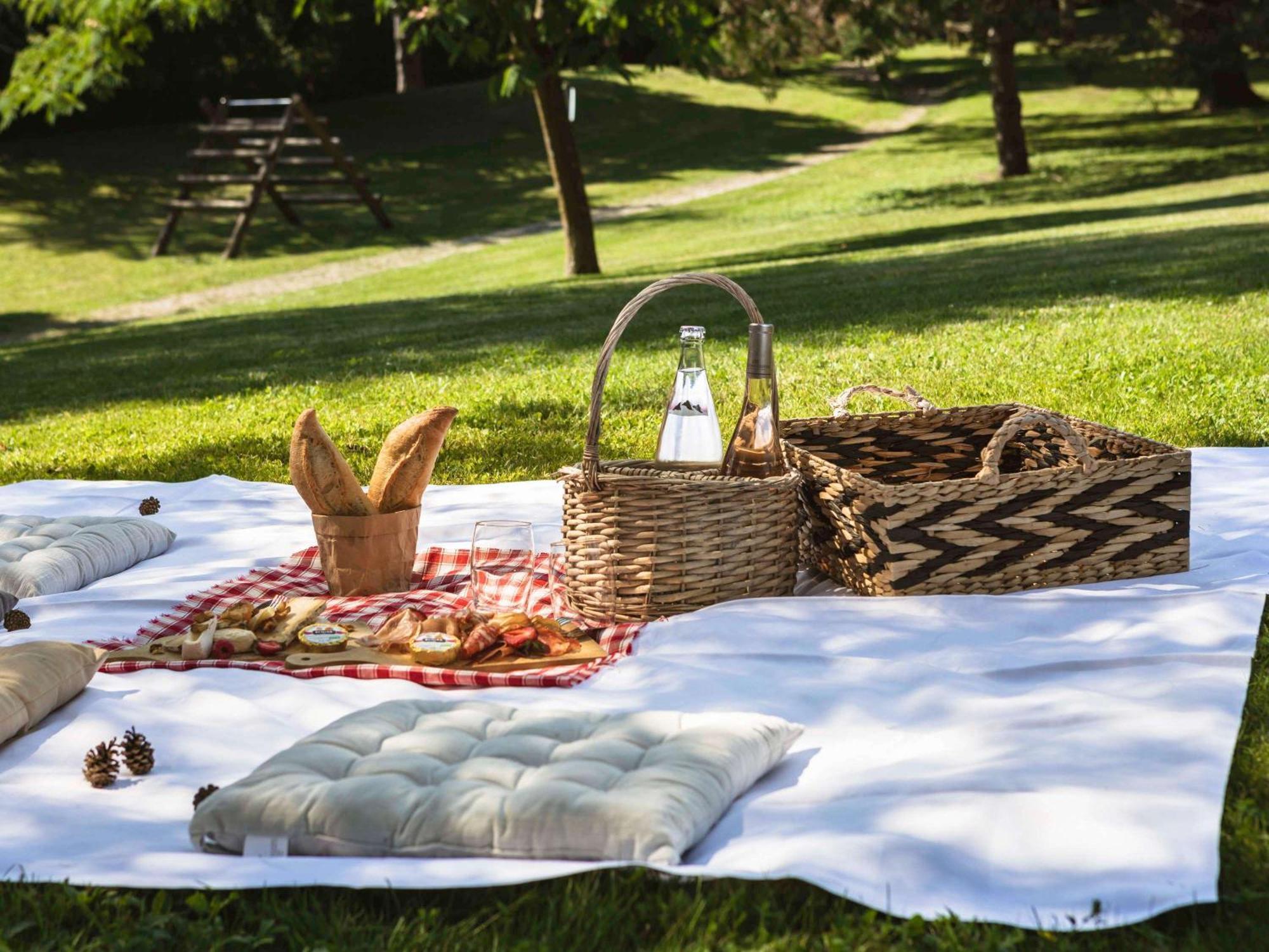 Hotel Ibis Styles Aix Les Bains Domaine De Marlioz Aix-les-Bains Zewnętrze zdjęcie
